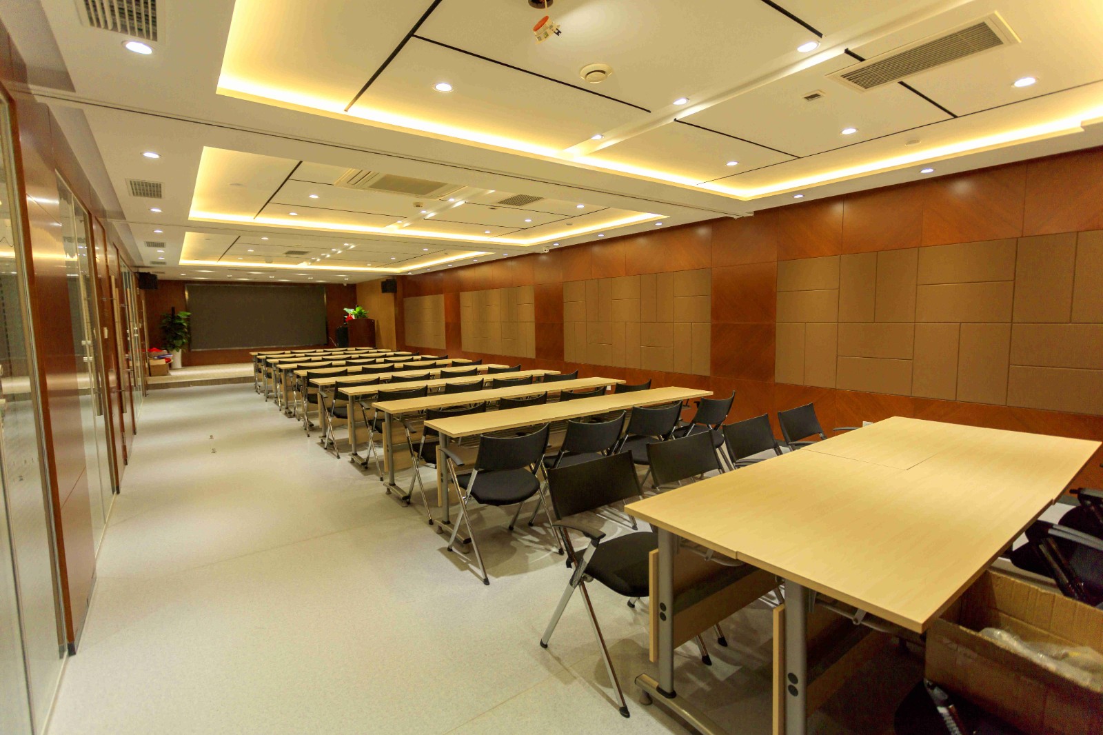 多功能会议厅_副本.jpg